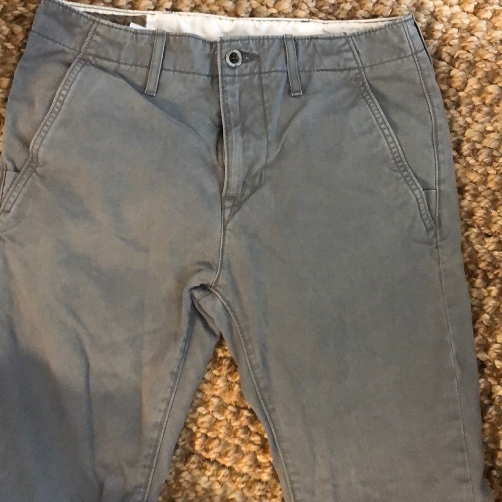 Nice pair of men’s Levi grey khakis 29x30